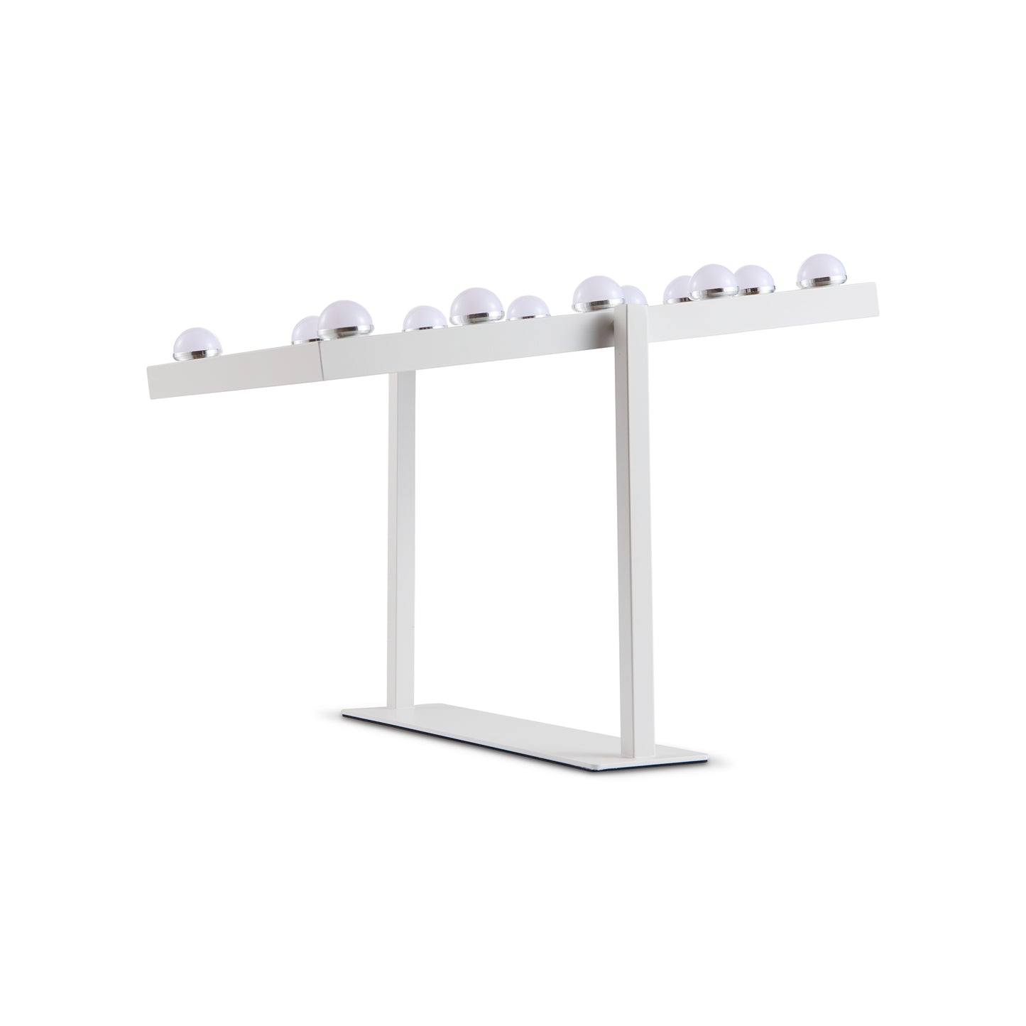 VÉRA - מראת הוליווד