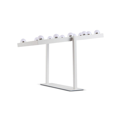 VÉRA - מראת הוליווד